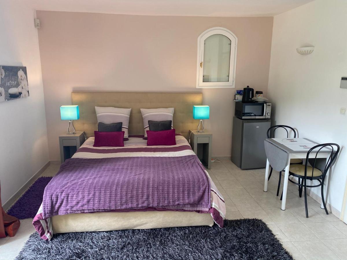 Chambre Spacieuse Independante Dans Villa Plus Parking Privee Ле Кане Екстериор снимка